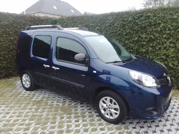 Μεταφορέας Μικρό βαν Renault Kangoo σε Muno Βέλγιο